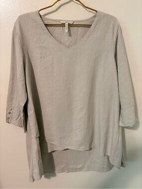 DKR Linen Blend Tunic Top Large Short Sleeves Button Detail Vacation